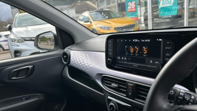 Hyundai i10 1.2 [79] Premium 5dr Auto [Nav] Petrol Hatchback